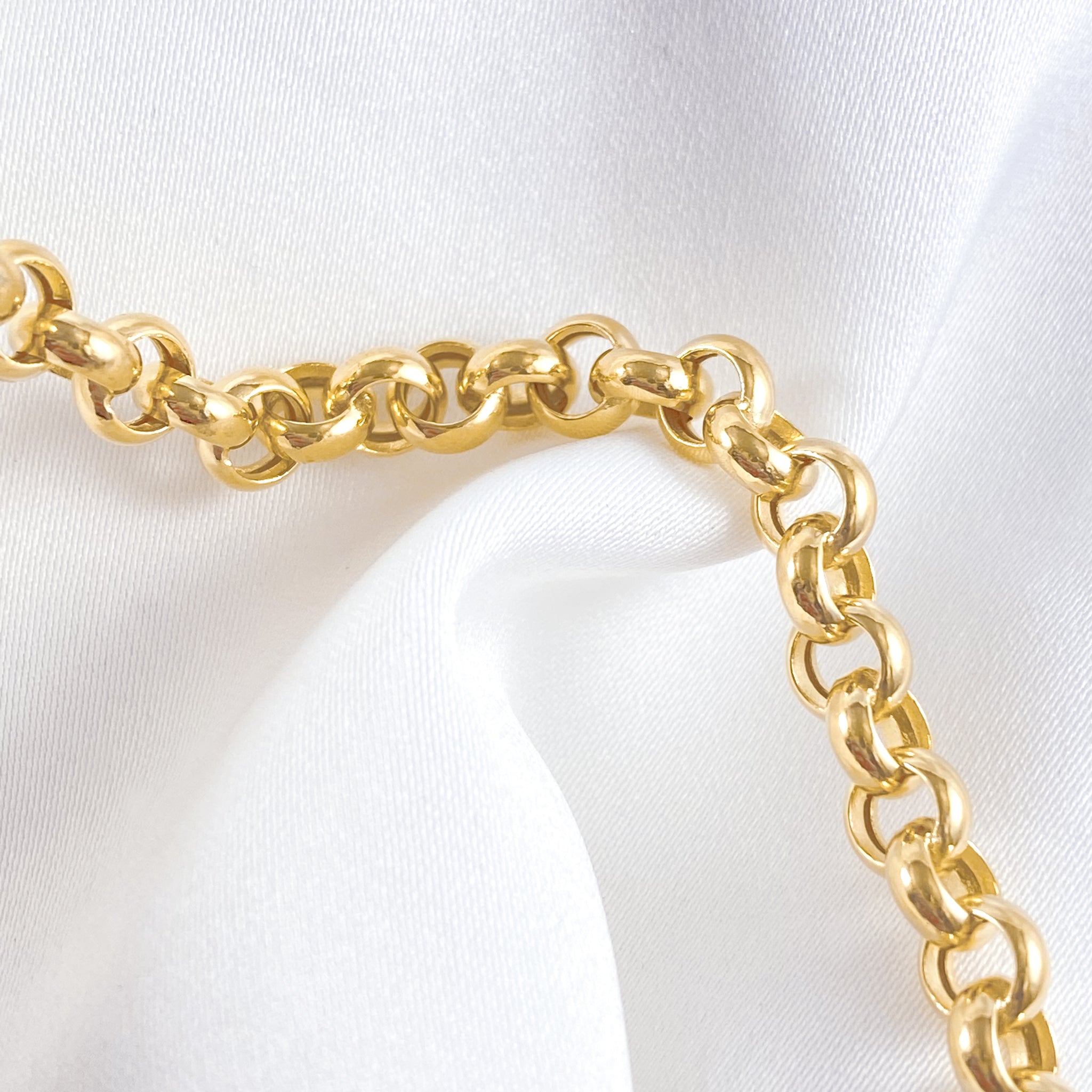 Solid Gold Jasseron Necklace