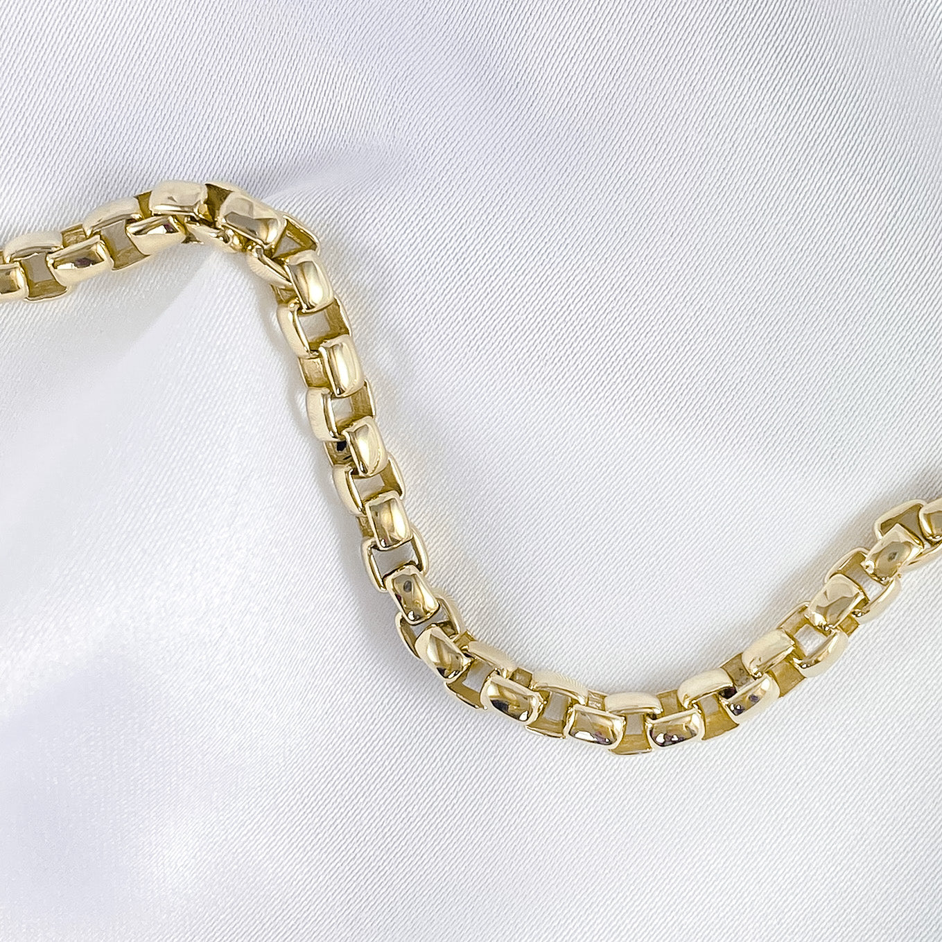 Gold Venetian Bracelet