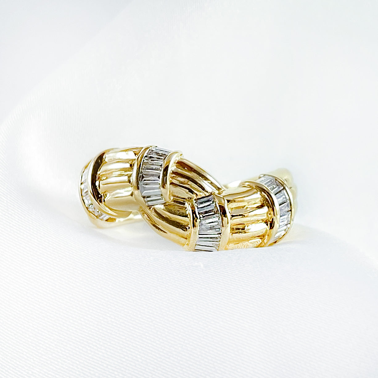 Bold Twisted Band with Diamonds