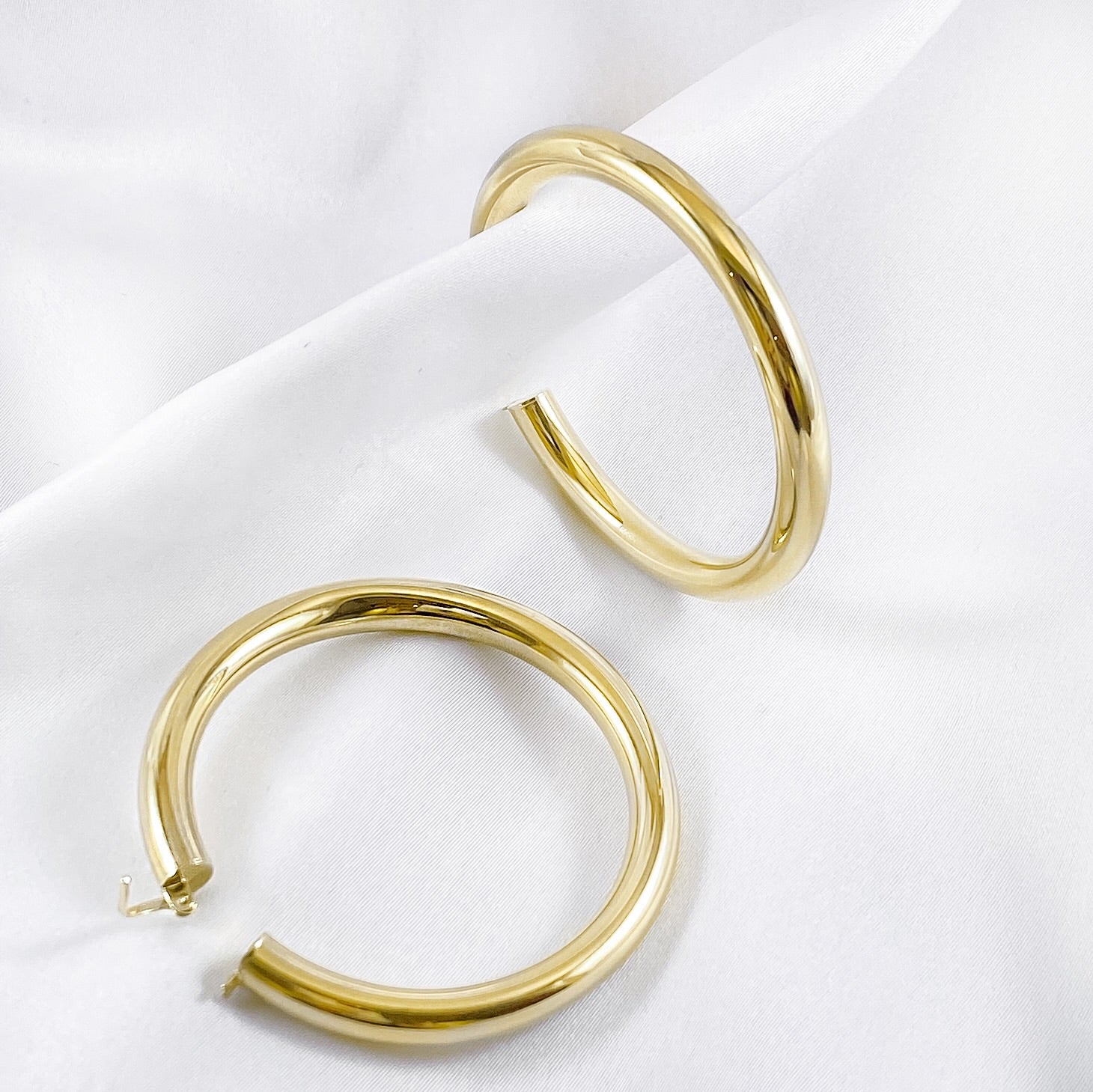 Bold Oro Hoops Gold
