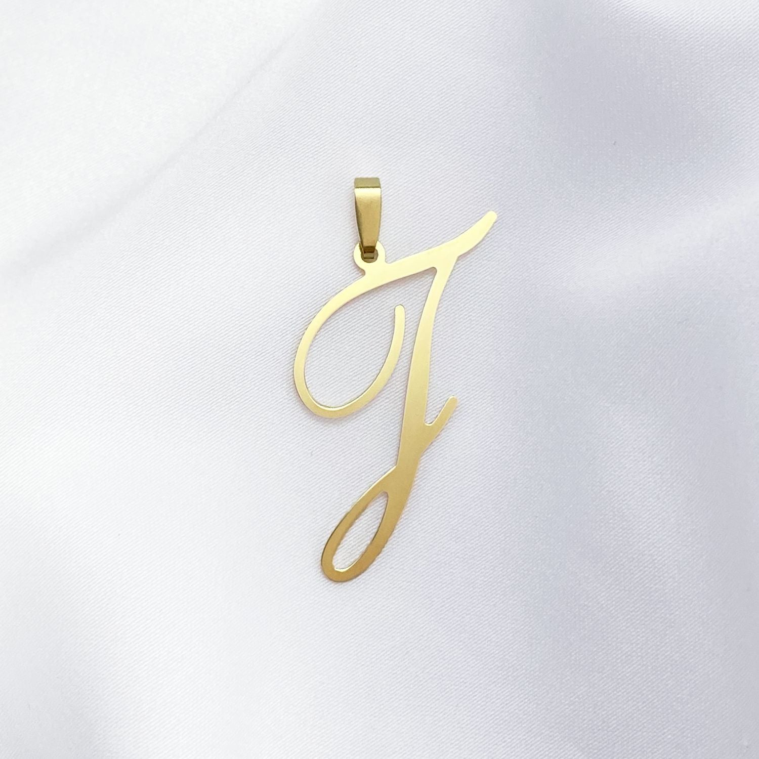 Oro Alphabet Letter J