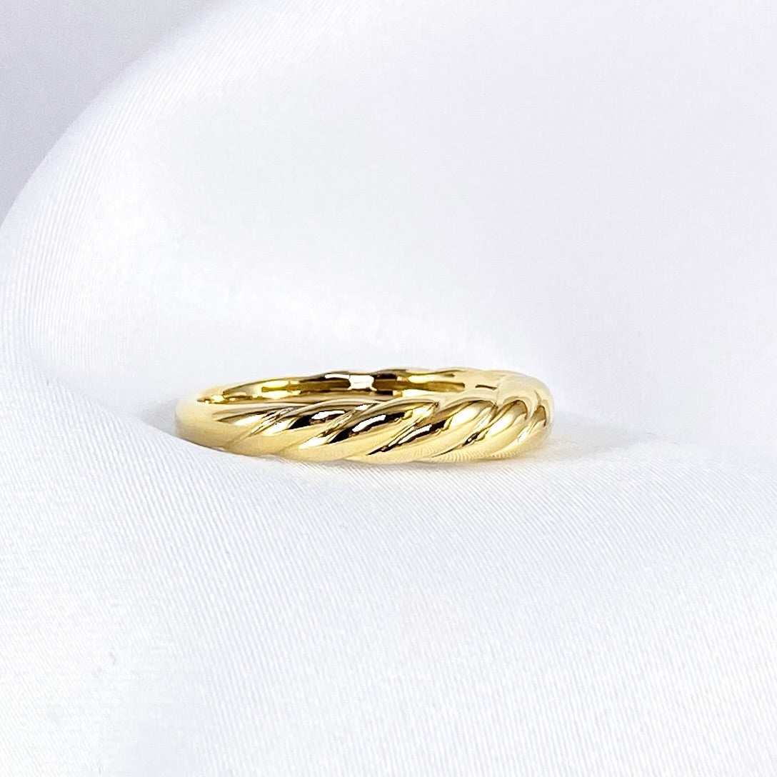 Twisted Slim Balloon Ring Gold