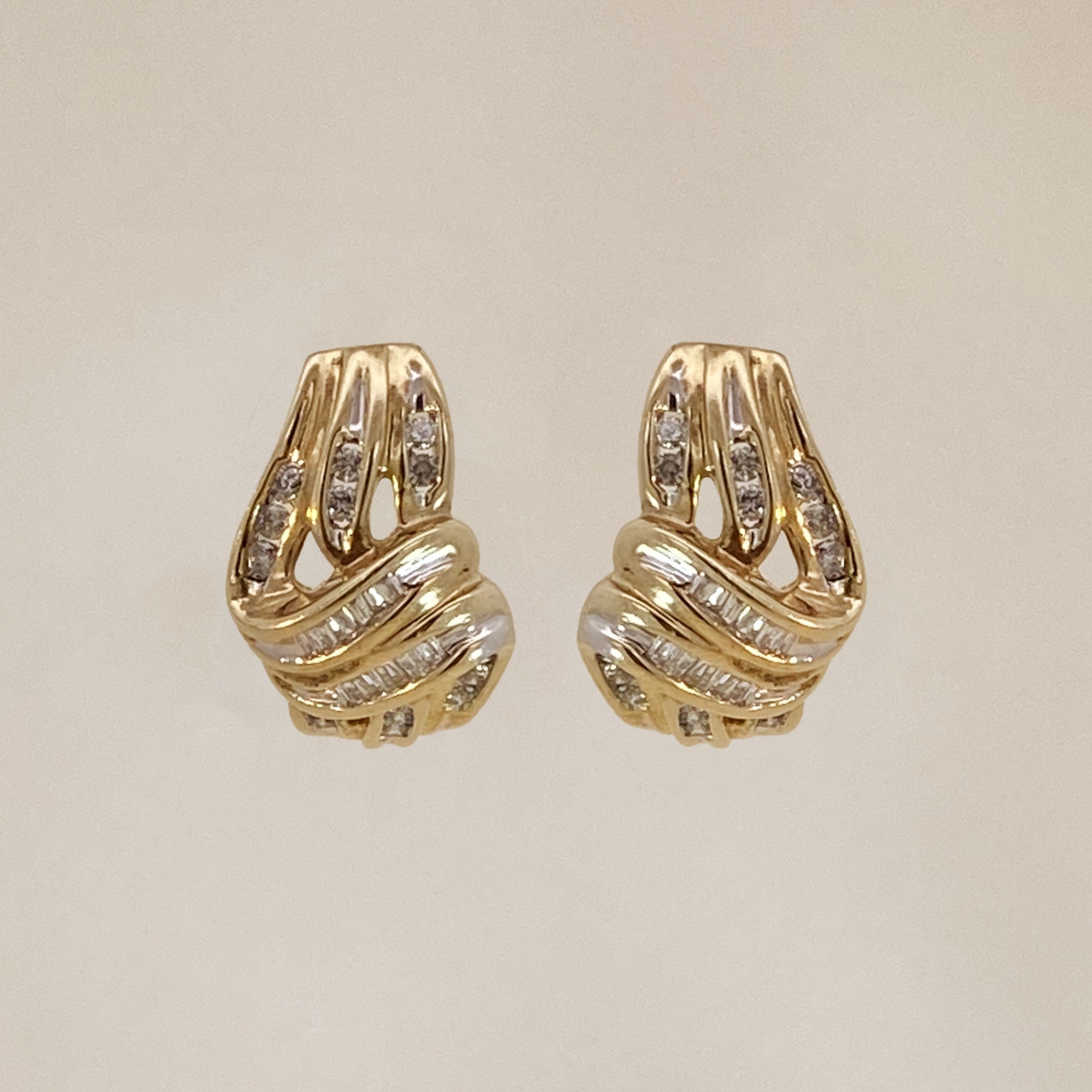 Vintage Knot Earrings Diamonds