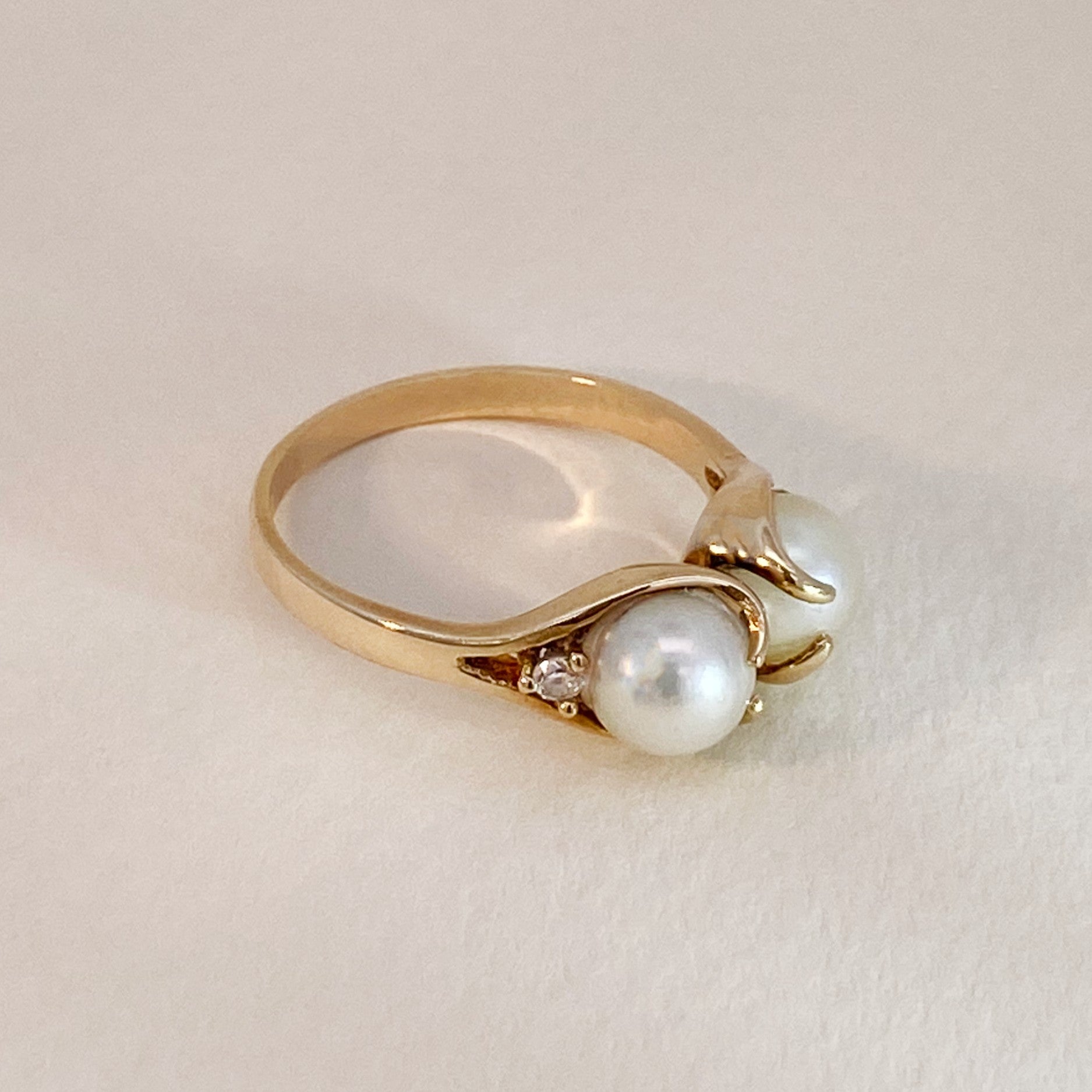 Vintage ring pearls