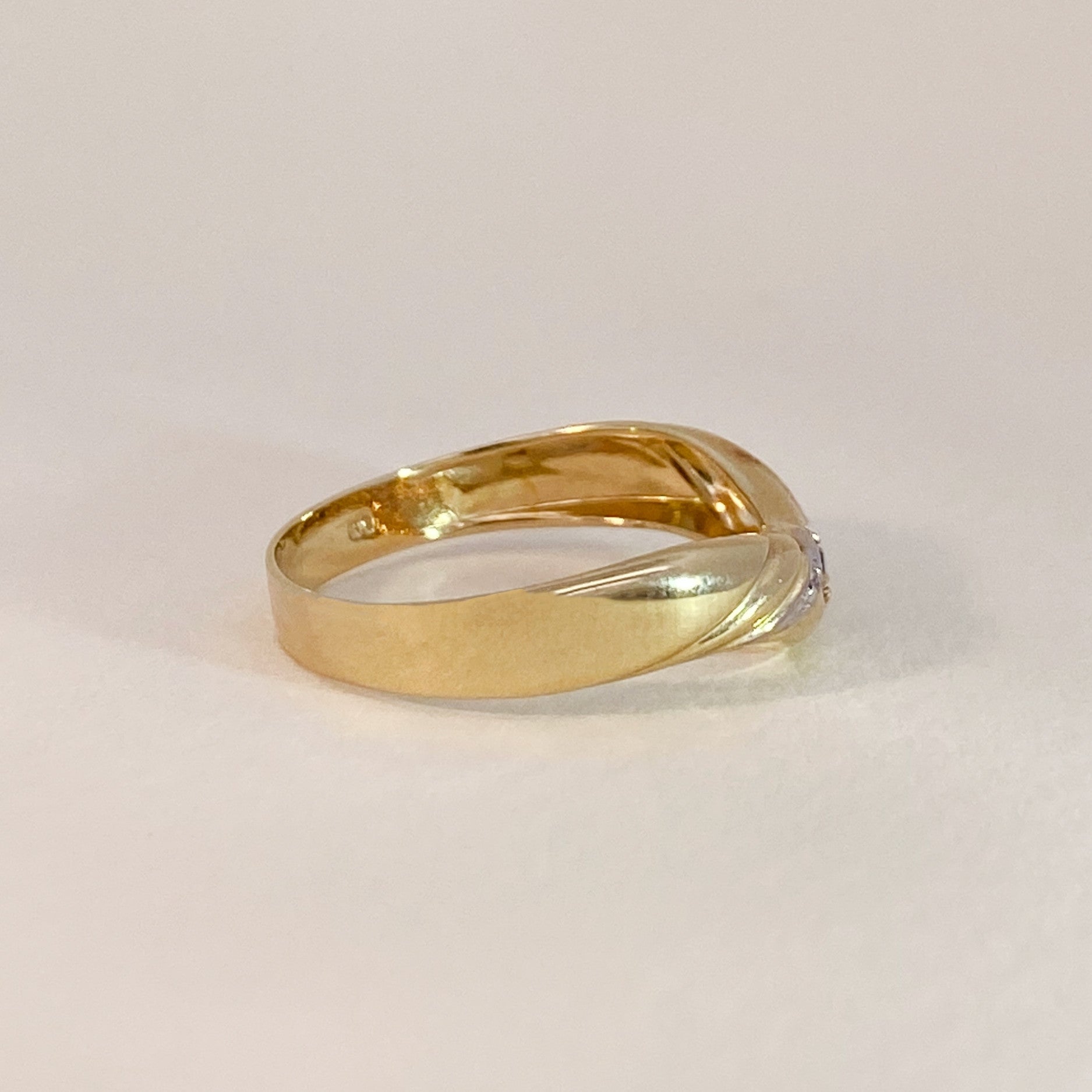 Vintage ring sapphire diamonds