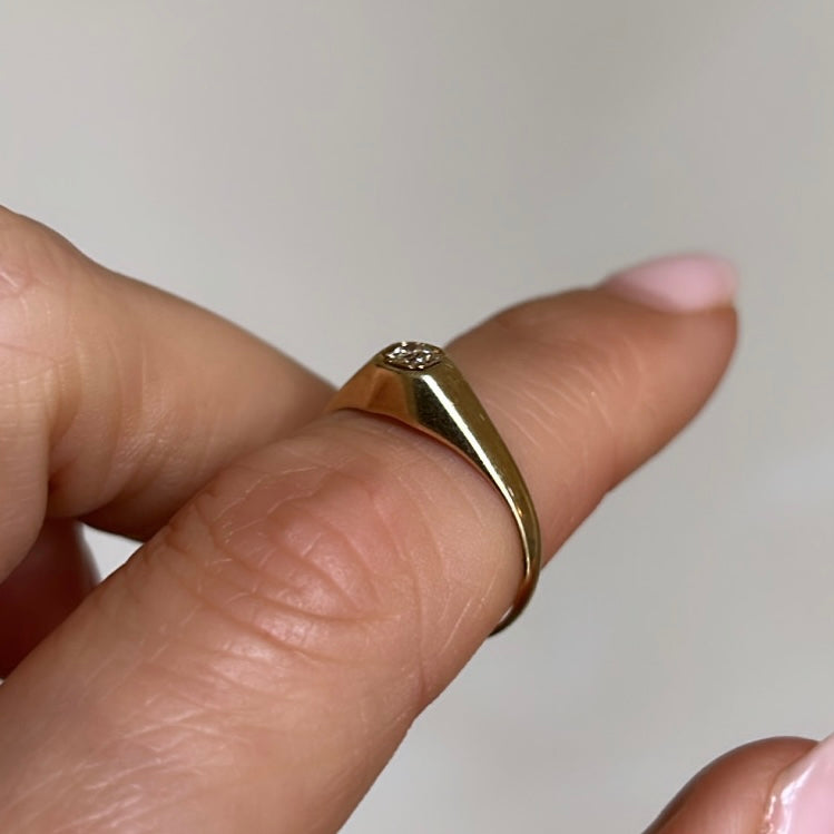 Stunning Solo Diamond Ring
