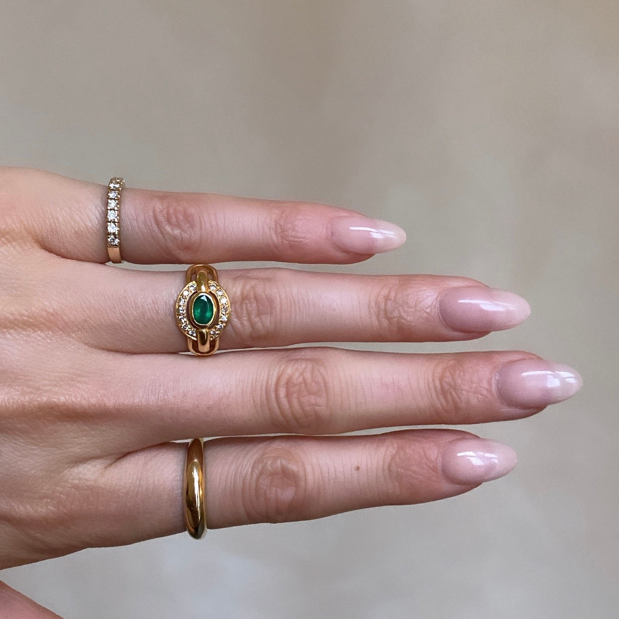 Oval Emerald & Diamonds Ring