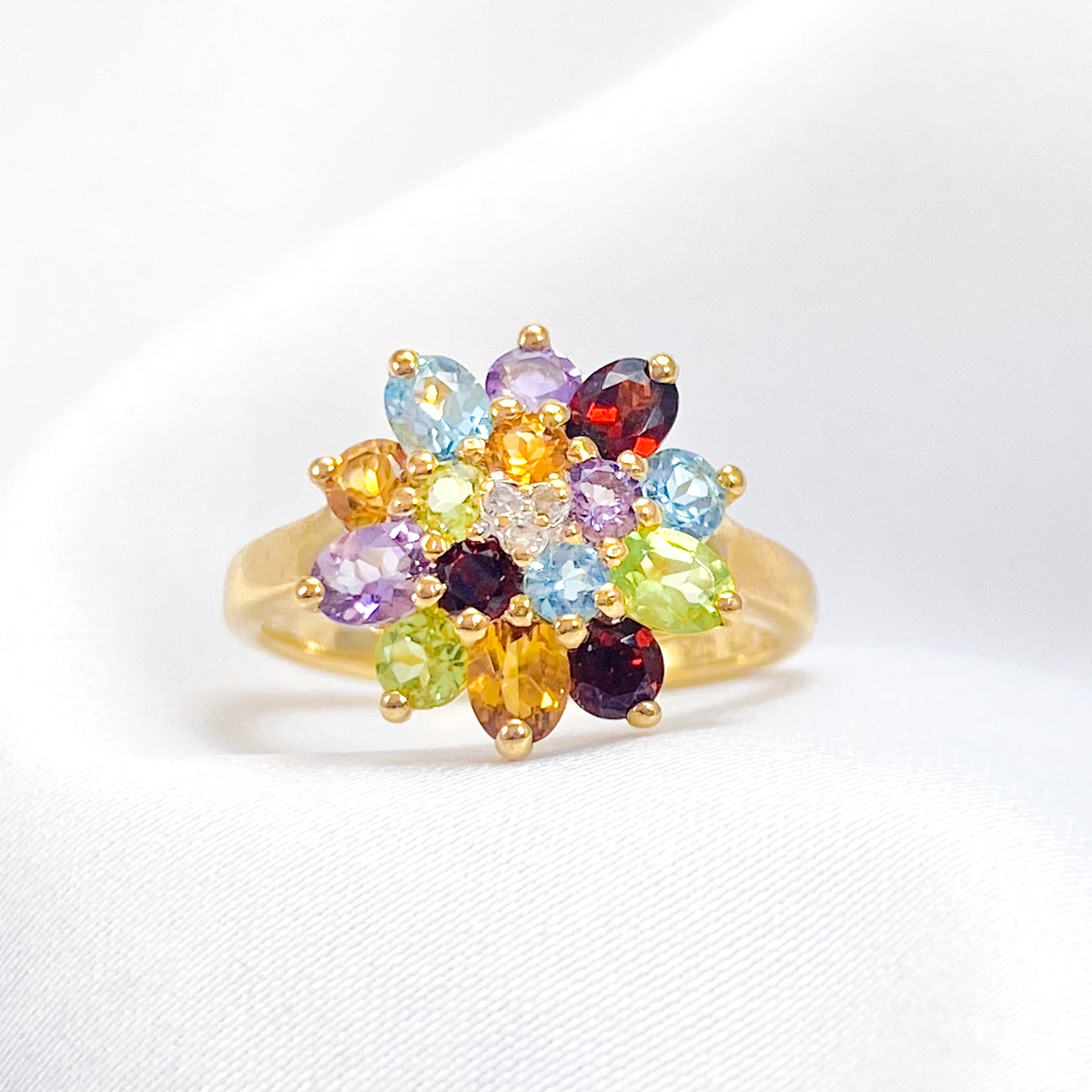 Beautiful Aquamarine & Diamonds Ring