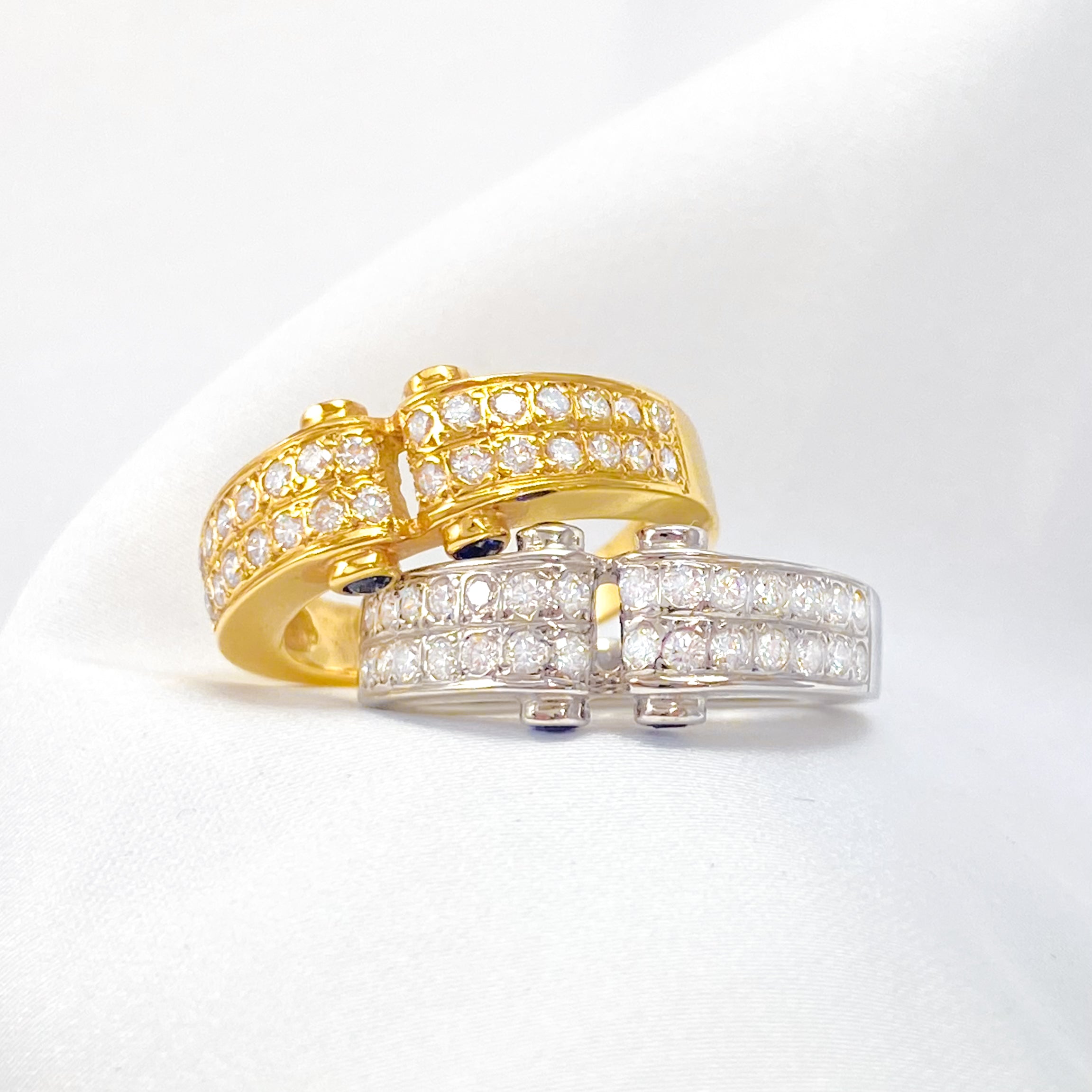 Double Diamond Arche Ring in white gold